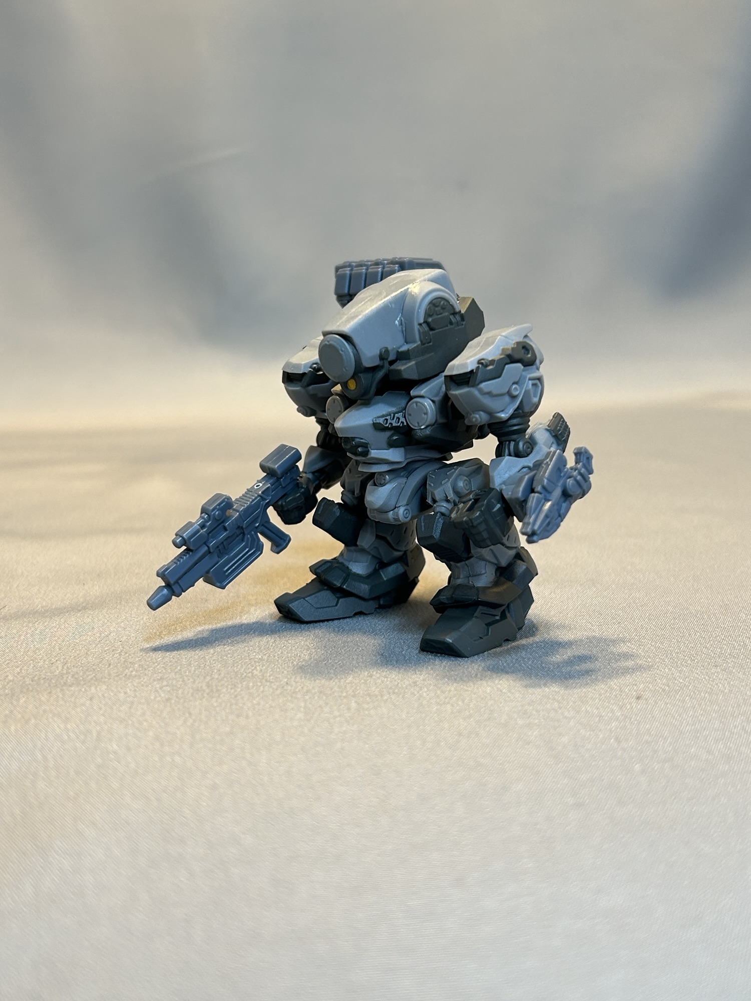 斜め前から見たARMORED CORE VI アセンブルコレクション LOADER 4